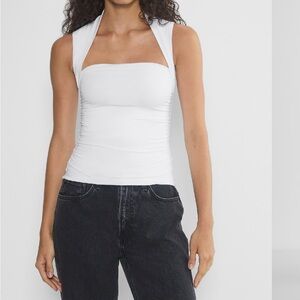 Aritzia
Casual Contour Flourish Top